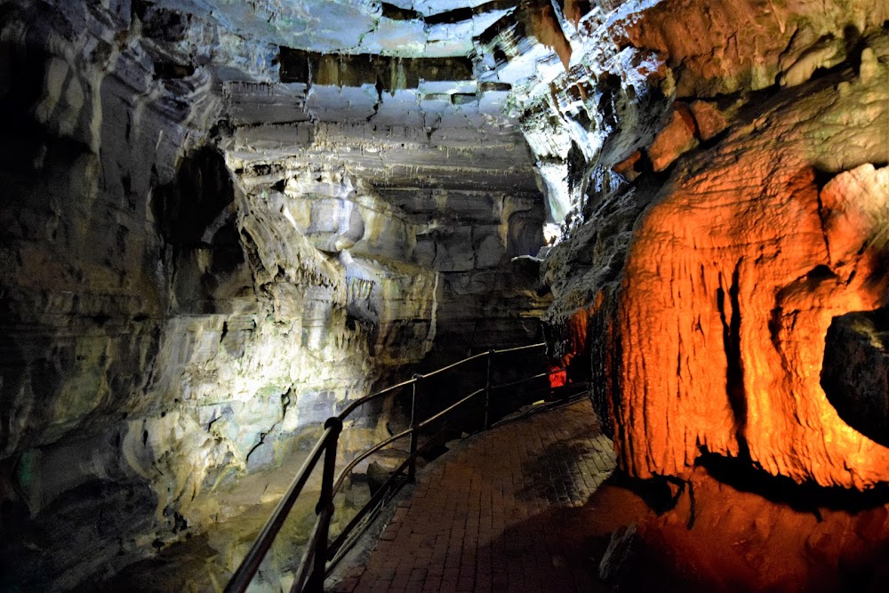 Howe Caverns